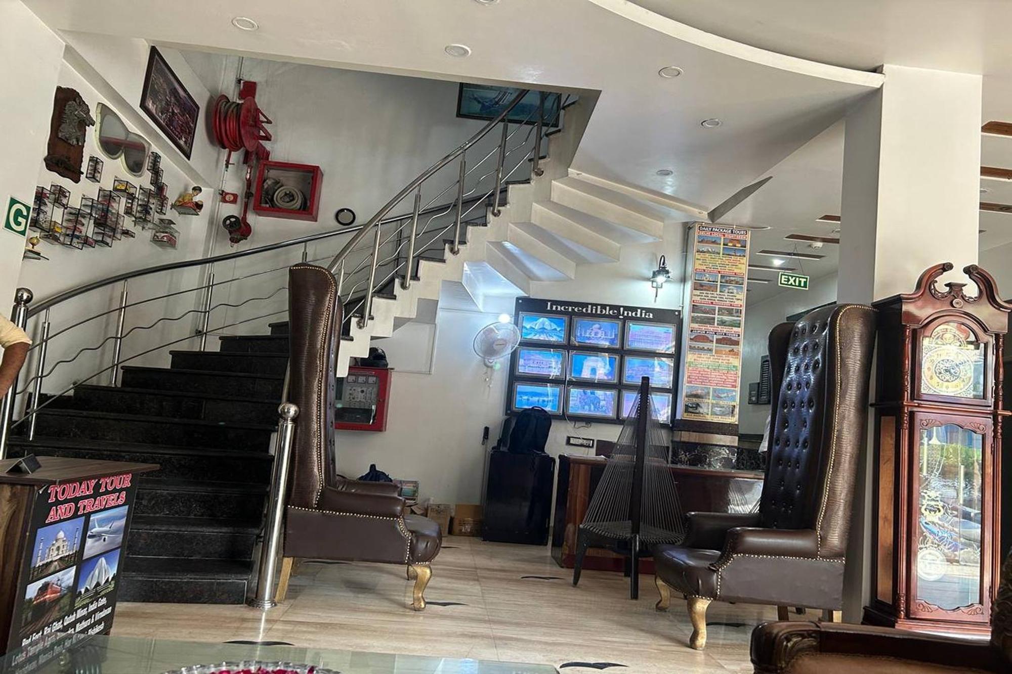 Hotel Today International New Delhi Exterior photo
