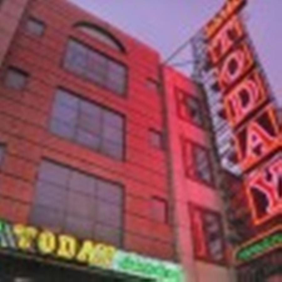 Hotel Today International New Delhi Exterior photo